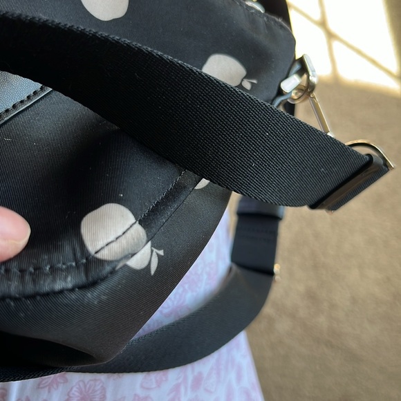 Kate Spade Apples Crossbody - Picture 13 of 13